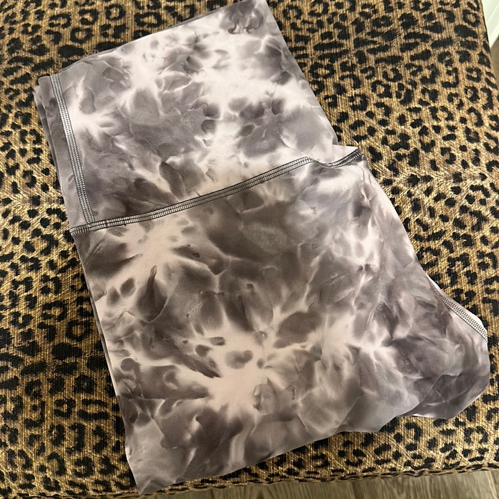 lululemon athletica Gray Tie-Dye Leggings